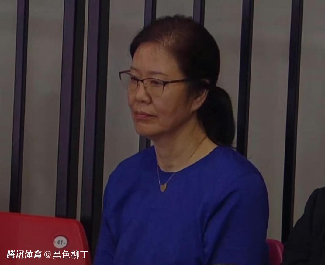 清纯校花被迫开花苞高h赵若芸