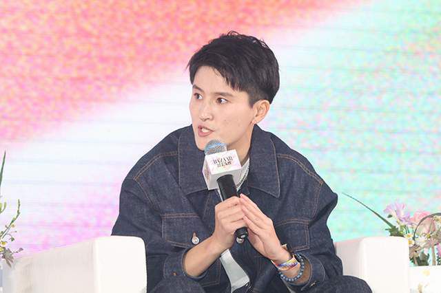 国产精品自在自线免费观看